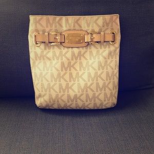 Crossbody Handbag!